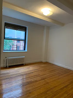 Rented by Bond New York | media 8