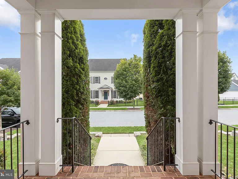 11426 Ellington St — Photo 3
