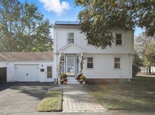 18 Clairmont St, Lynn, MA 01904