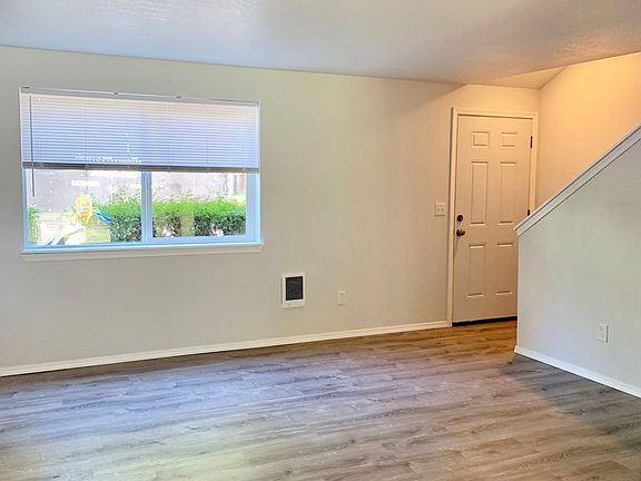 3rd image of 10434 NE State Highway 104 APT 10