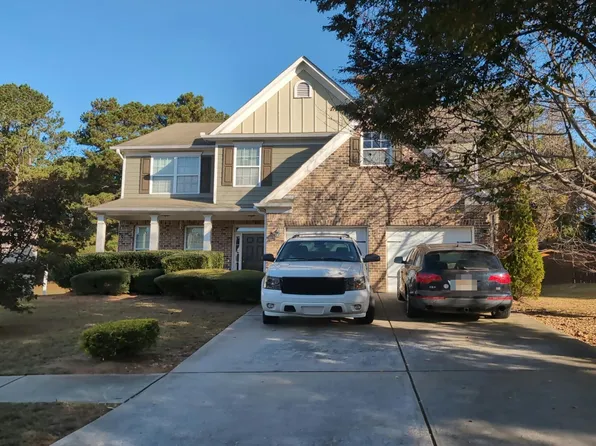 2400 McIntosh Dr, Locust Grove, GA 30248