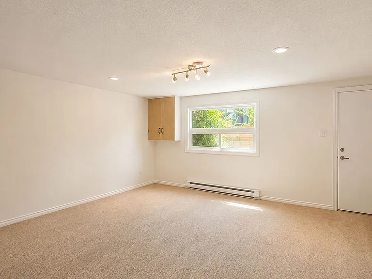 450 Pond Mills Rd #15 — Photo 23