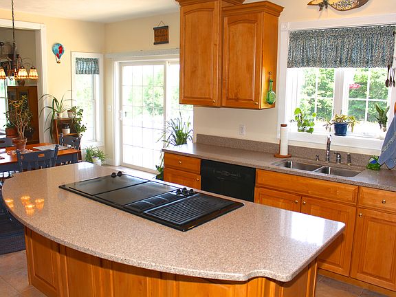 365 Hollis St - Lunenburg