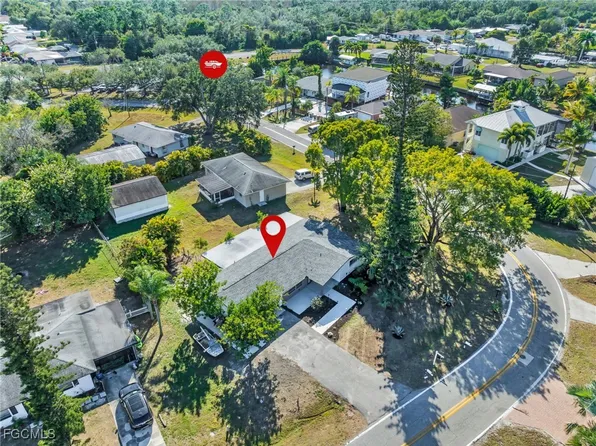 2114 Davis Blvd, Fort Myers, FL 33905