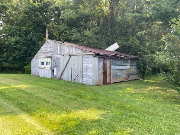 Madison St, Delong, IN 46922