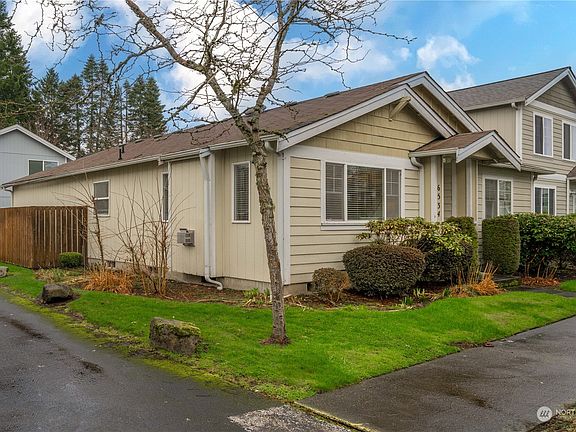 2nd image of 6534 Steamer Drive SE