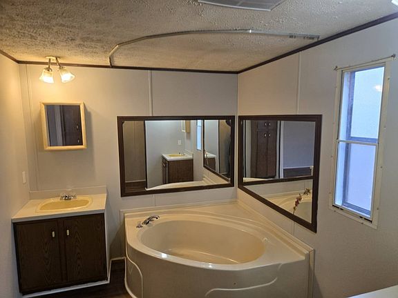 5th image of 491 Chapman Rd Lot 6