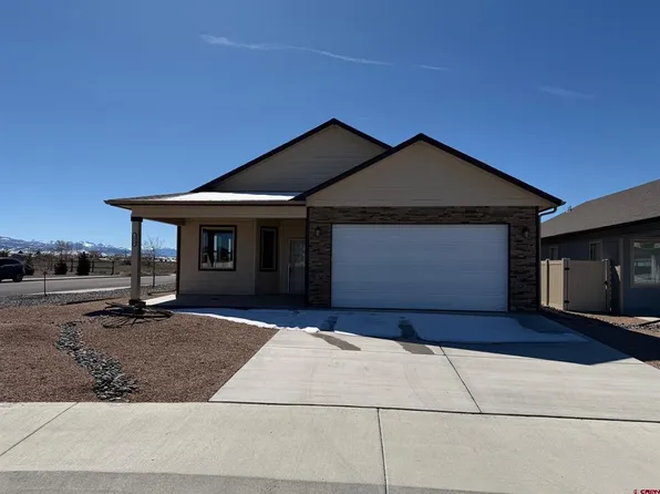 2046 Market Street, Montrose, CO 81401