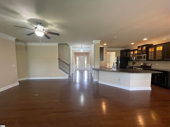 4th image of 217 Cooper Oaks Ct