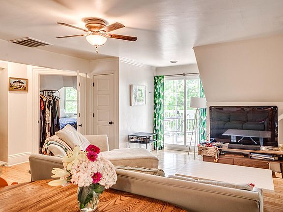 2nd image of 2600 Colfax Ave S APT 3