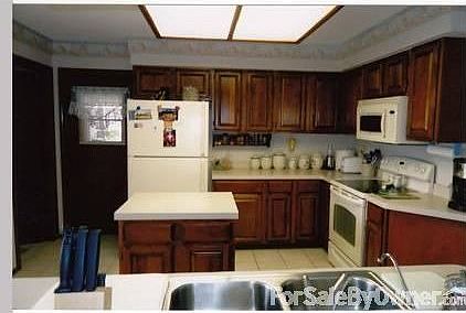 4th image of 1001 S Ed Carey Dr Unit 192