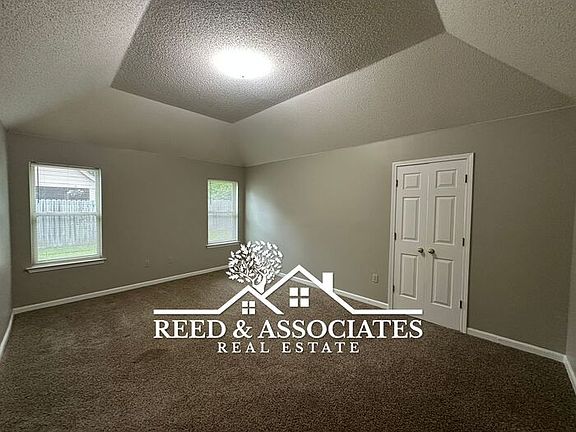 5th image of 6878 Valerie Dr