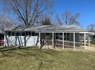 428 Broadmeadow Rd, Rantoul, IL 61866