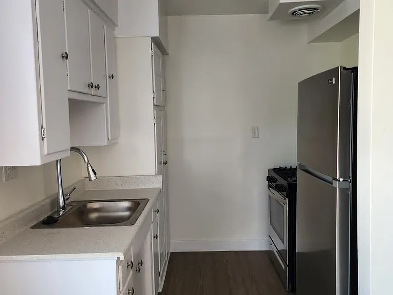 5071 W 21st St #4 — Photo 21