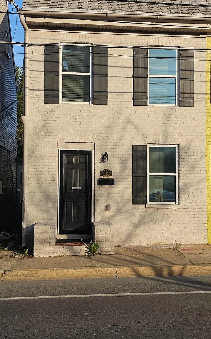 1 bed, 768 sqft, $1,200 — Photo 1