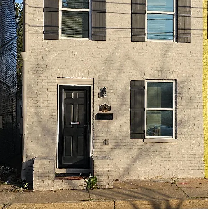 115 N Locust St