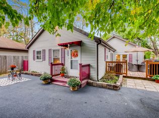 306 N Hemlock Ave, Wood Dale, IL 60191