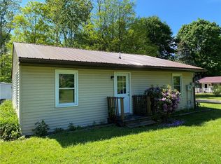 11561 Sunset St, Conneaut Lake, PA 16316
