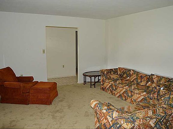 4th image of 607 Terra Ct