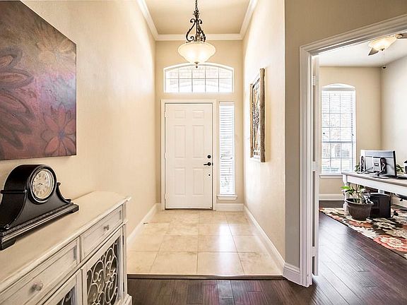 4th image of 4101 Katy Ct