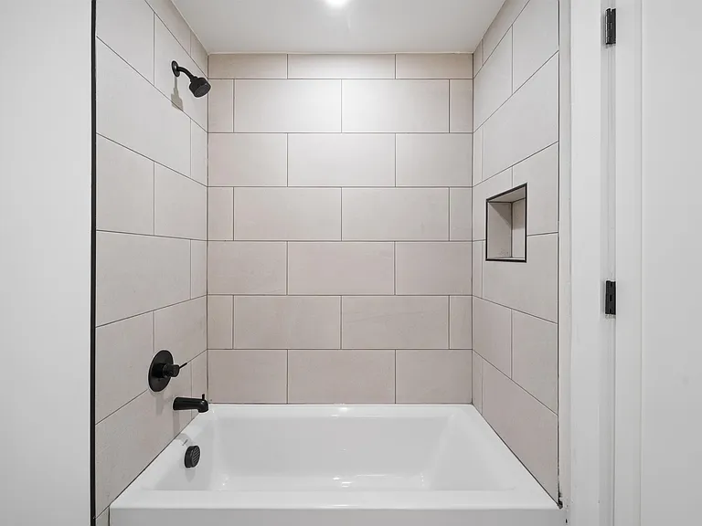 337 Johnston Ave #604 — Photo 8