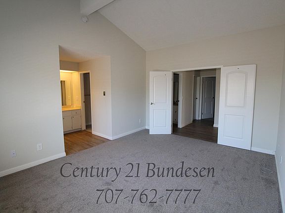 5th image of 406 Marylyn Cir