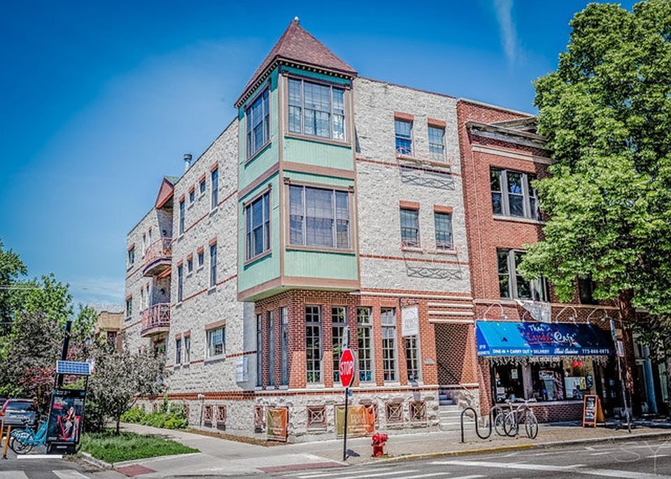 1st image of 3405 N Seeley Ave #3