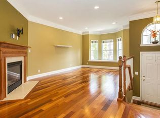 45 Mallard Pl, Secaucus, NJ 07094