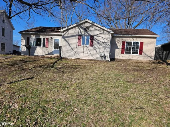 305 S Locust St, Mount Pleasant, IA 52641