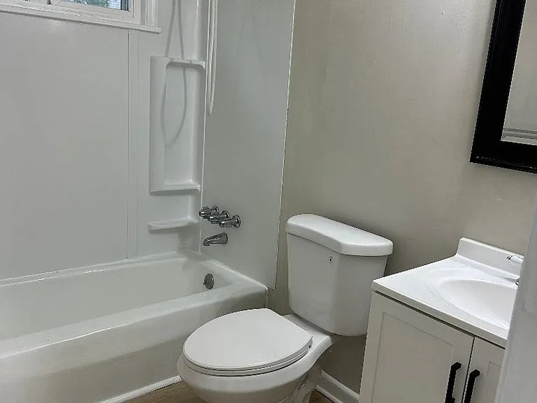 3326 Sandy St — Photo 12