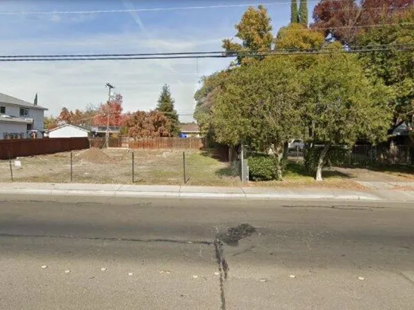 439 E Olive Ave, Merced, CA 95340