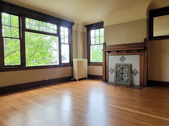 4th image of 502 N J St APT C