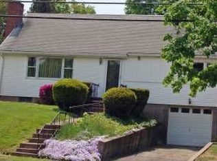 250 Shepard Ave, Hamden, CT 06514