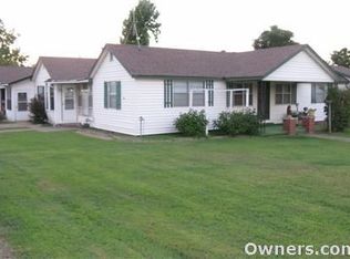 23300 Rr 1, Porum, OK 74455