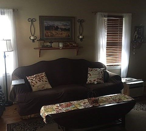 5th image of 1711 Raymond Ave