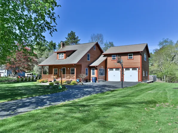 35 Walker Road, Thompson, CT 06262