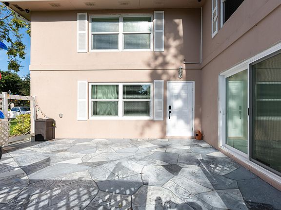 4th image of 3135 Kingston Ct #5C