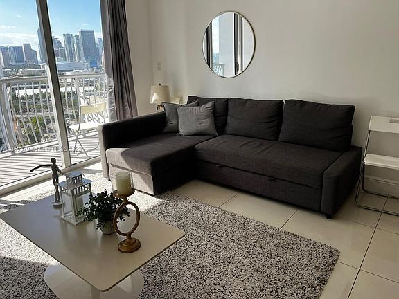 4th image of 1750 N Bayshore Dr APT 2104