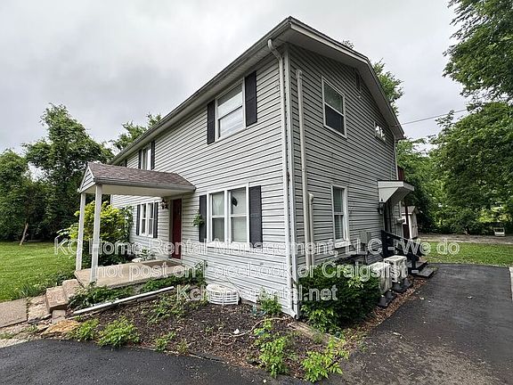 3rd image of 4400 NE 46th Ter #1W