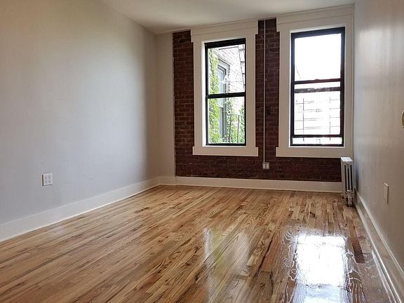 3rd image of 2690 University Ave APT 5J