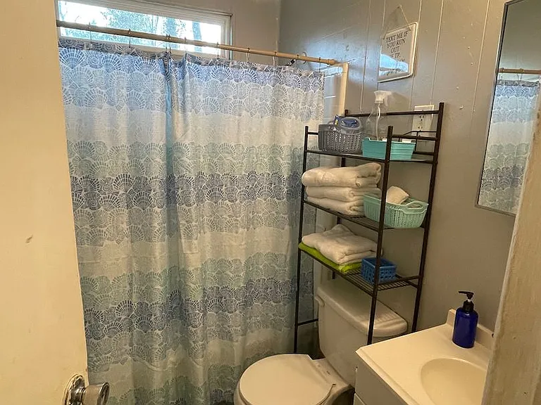 1224 Octavia St SE — Photo 10