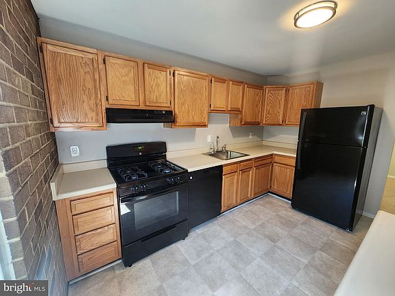 2nd image of 19417 Brassie Pl APT 102