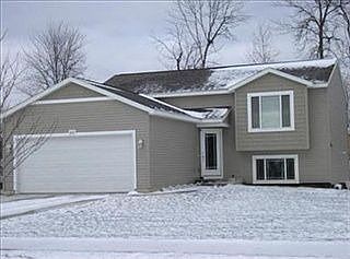 1st image of 513 Clearwood Dr SE