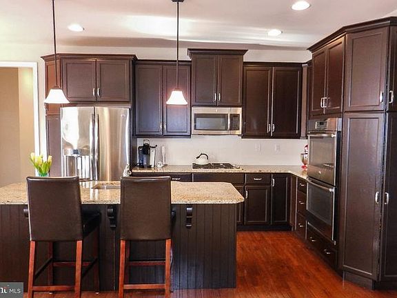 2nd image of 162 Patriot Ln
