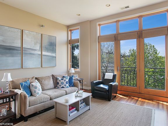 2nd image of 909 N Honore St #3