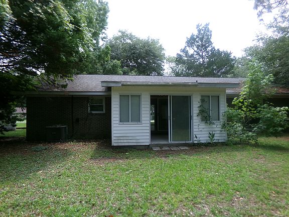 2nd image of 804 44th Ave N