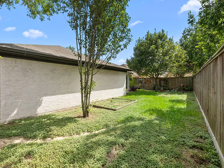 22610 Coriander Dr — Photo 21
