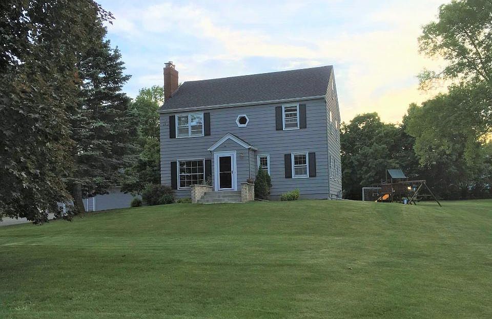 1st image of 995 William Ct