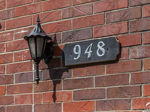 948  Jana Lawrence, KS listing photo #4