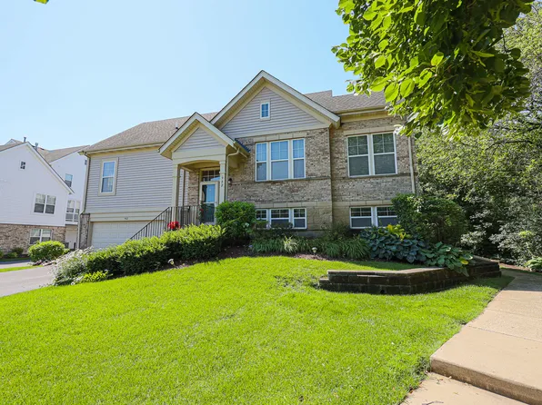 982 Indigo Ct, Hanover Park, IL 60133